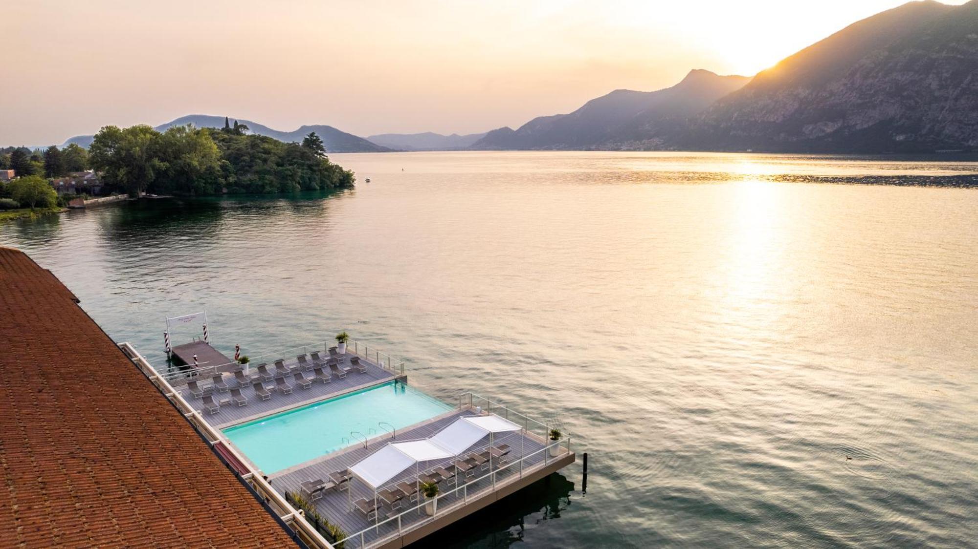 Araba Fenice Hotel Iseo Bagian luar foto