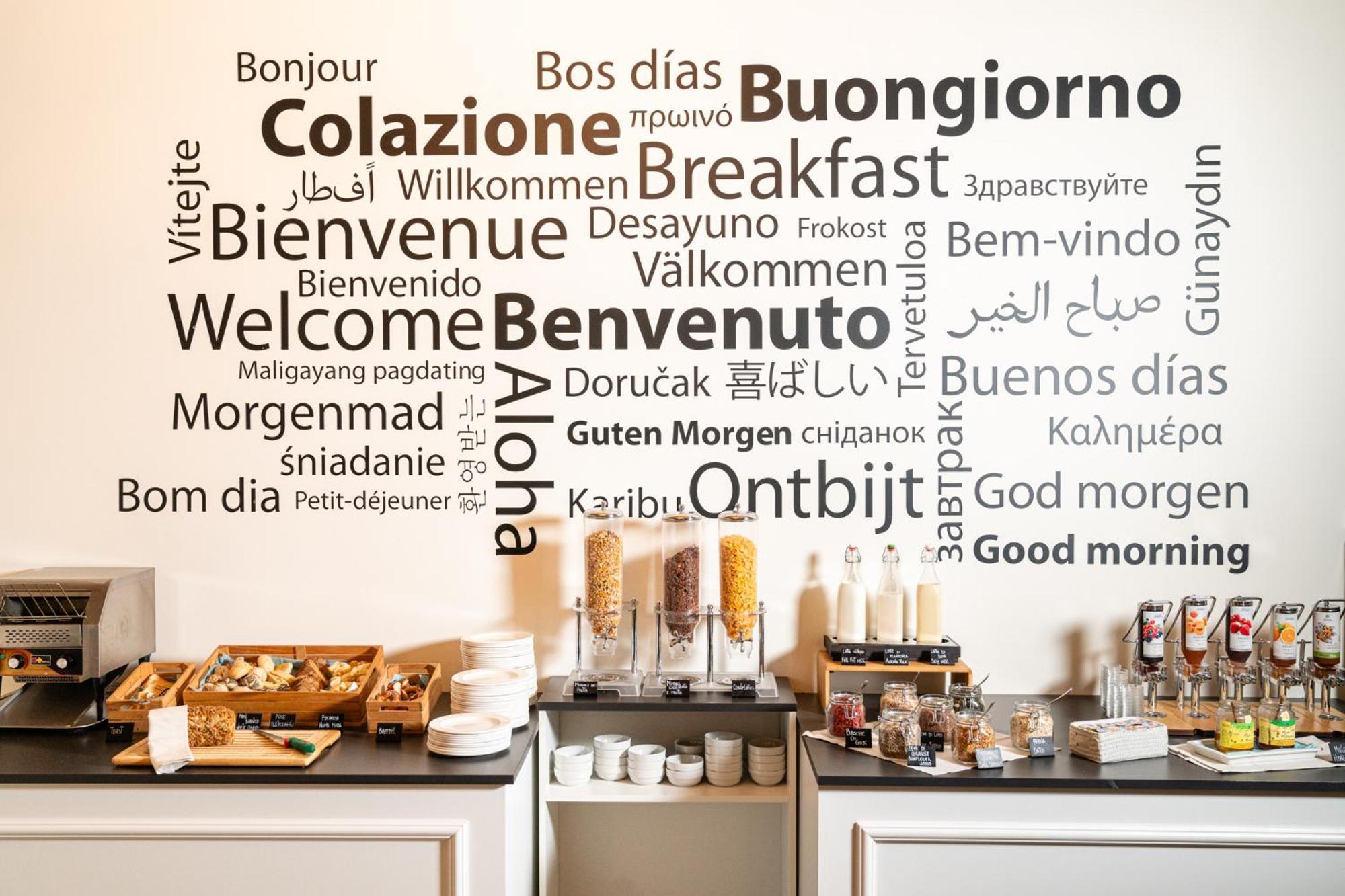 Araba Fenice Hotel Iseo Bagian luar foto