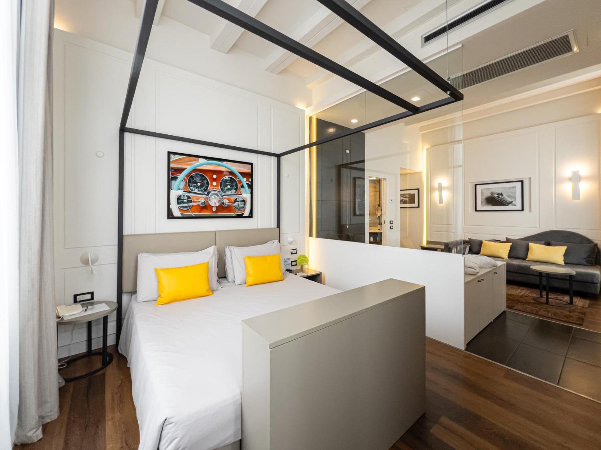 Araba Fenice Hotel Iseo Bagian luar foto