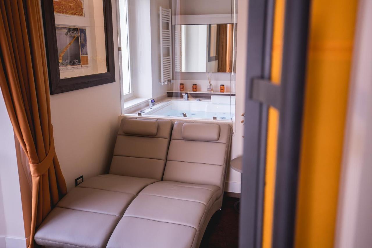 Araba Fenice Hotel Iseo Bagian luar foto
